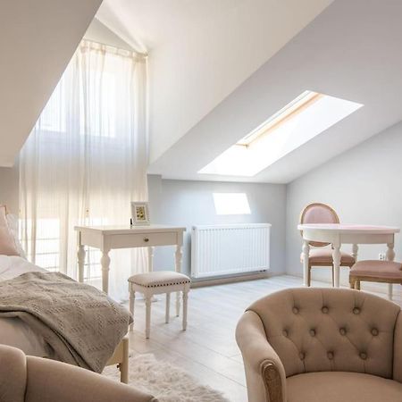 クラクフApartament O Wysokim Standardzie W Centrum Miastaアパートメント エクステリア 写真