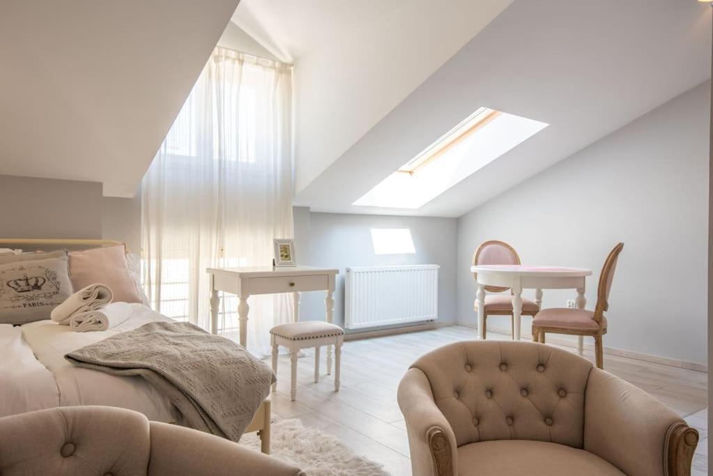 クラクフApartament O Wysokim Standardzie W Centrum Miastaアパートメント エクステリア 写真