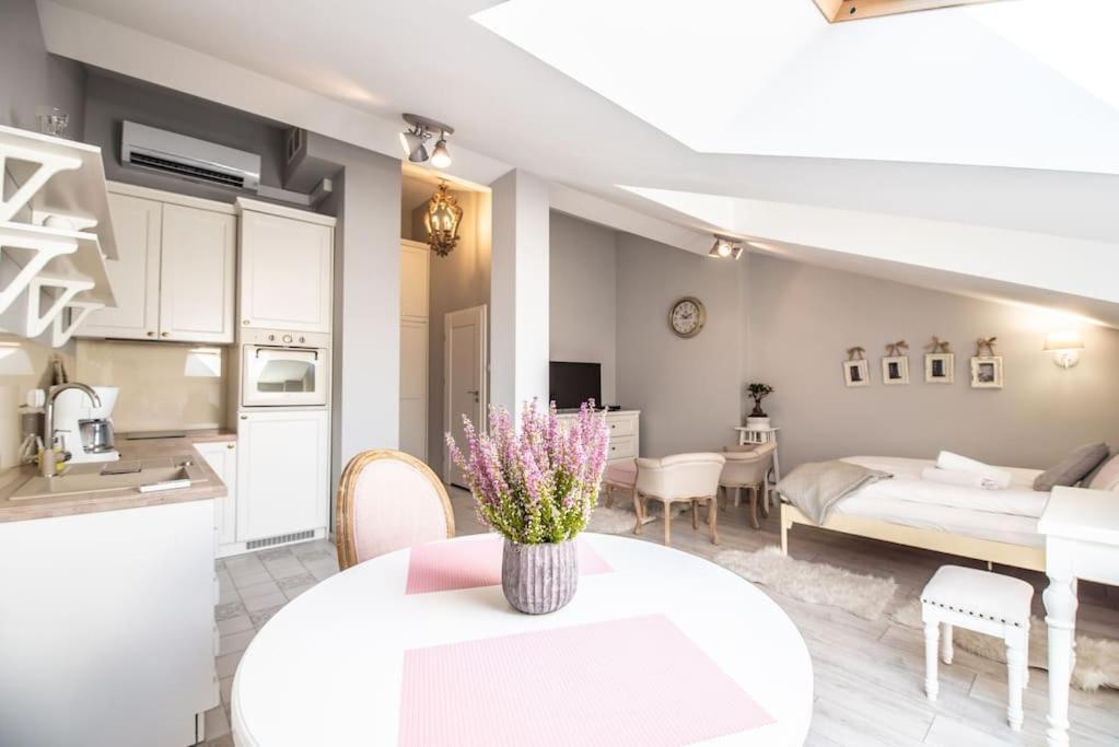 クラクフApartament O Wysokim Standardzie W Centrum Miastaアパートメント エクステリア 写真
